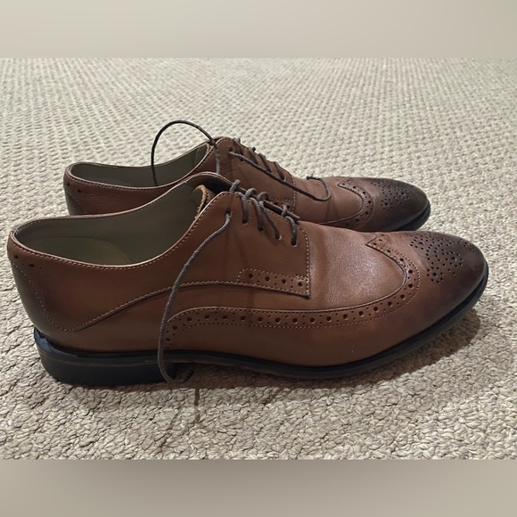 clarks wingtip